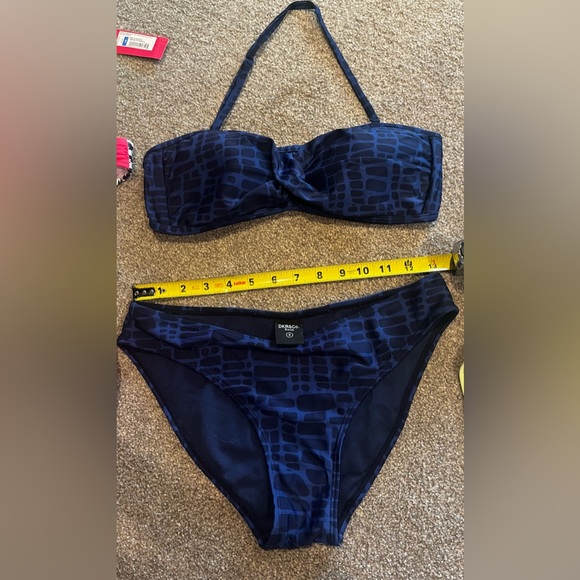 LOT of Women’s Bathing Suits - Size Medium - Picture 3 of 6